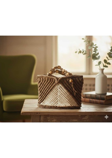 Üçgen Model Makrome Tığ Işi El Örgüsü Çanta