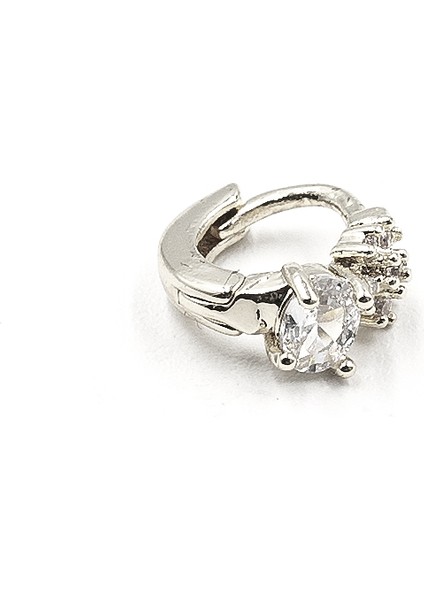 Zirkon Taşlı Gümüş Çiçek Halka Tragus Piercing – Şık ve Zarif Tasarım