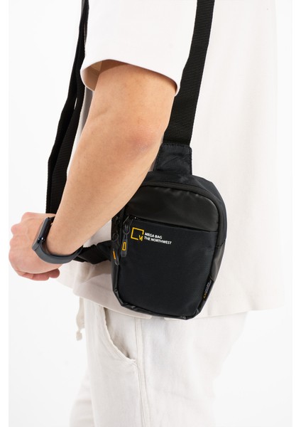 Outdoor Serisi Su Itici Imperteks Kumaş Erkek Çapraz Göğüs Çantası
