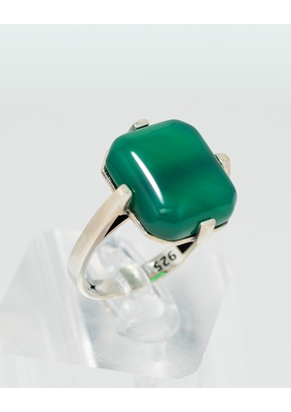 Yeşil Akik Taşlı 925 Ayar Gümüş Kadın Yüzük – Zarif ve Modern Tasarım modelleri