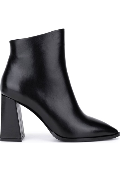 Kadın Hakiki Deri Siyah Topuklu Bot 492 50559 Bn Bot SK25-26 Sıyah Derı