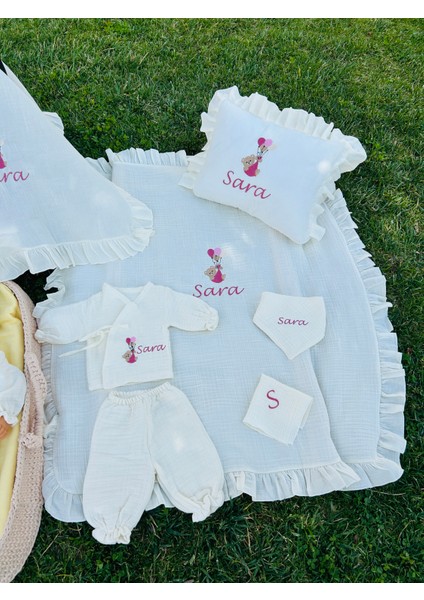 Nakışlı Isme Özel %100 Pamuk 4 Kat Müslin Hastane Çıkış Seti ve Puset Örtüsü