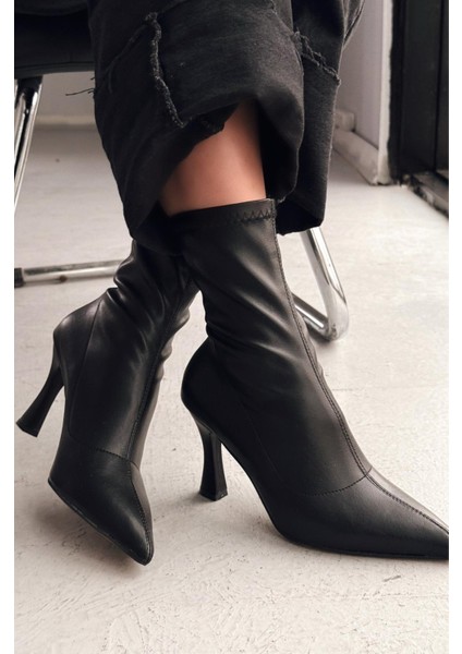 Jedaws Mat Deri Ince Topuklu Çorap Bot Siyah fırsatları