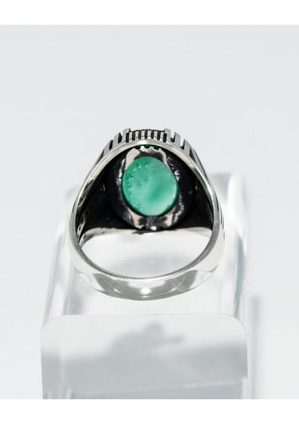 Yeşil Akik Taşlı Modern Desenli 925 Ayar Gümüş Erkek Yüzük – Güçlü ve Dikkat Çekici Stil