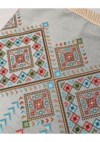Çeyizlik Hediyelik Seccade Set– Kilim Desenli Astarlı Kadife Seccade, Eşarp, Kristal Tesbih, Erkek Tesbihi, Takke ve Esans Özel Kutulu indirimleri