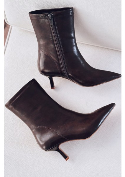 Orvex Kadın Mat Deri Ince Topuklu Bot Kahverengi