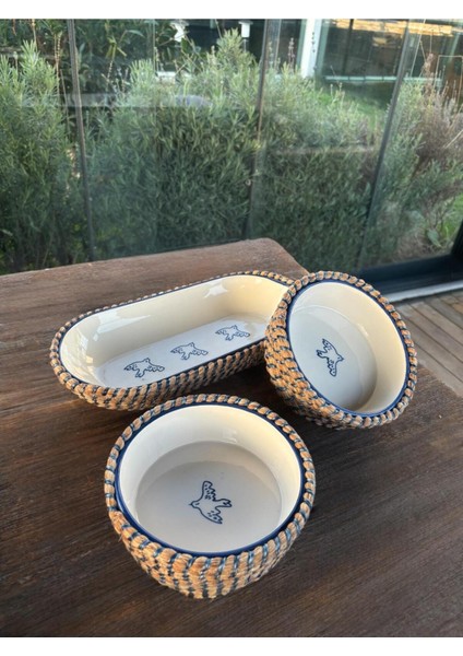 Mavi Kuş Desenli Hasır Görünümlü 3’lü Sunum Seti – Doğal ve Dekoratif Sunum Takımı