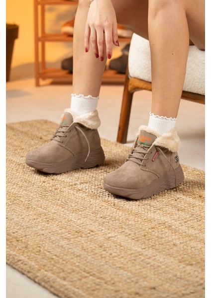 Kadın Süet Kürklü Kısa Spor Bot SS001-0478 Bej modelleri