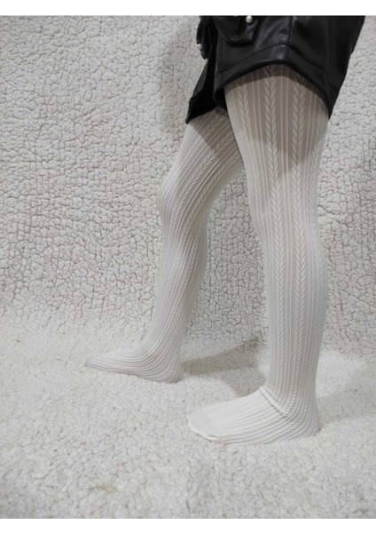 Örgü Desenli Kız Çocuk Orta Kalın Mevsimli Külotlu Çorap - Vanilya