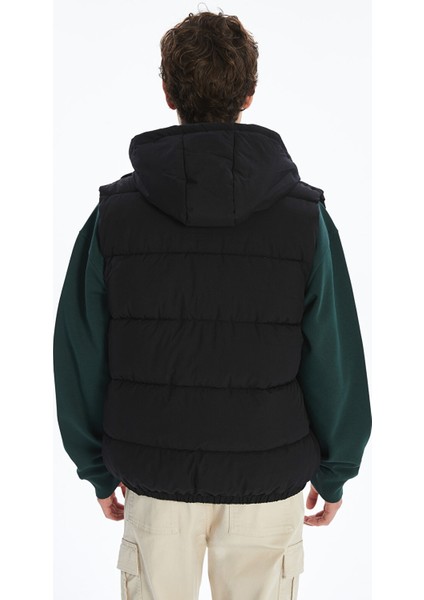 Yeni Sezon Standart Kalıp Kapüşonlu Erkek Şişme Yelek indirimleri