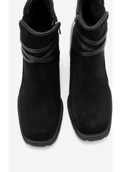 Wern Siyah Süet Kemerli Toka Detaylı Kadın Kalın Topuklu Bot fiyatları