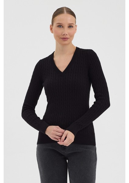Kadın Saf %100 Pamuk Siyah V Yaka Saç Örgü Triko Kazak – Örgü Desenli