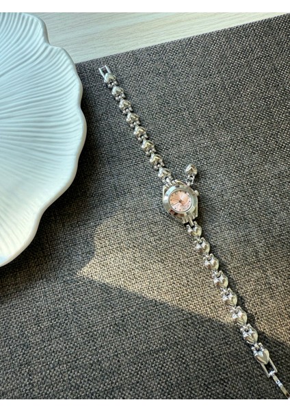 Retro Minimal Boncuk Kordon Vintage Kadın Kol Saati