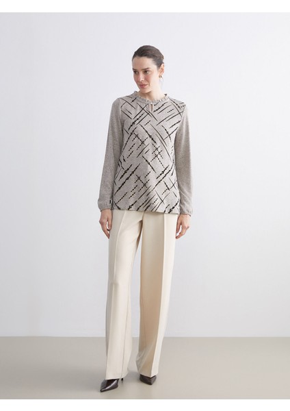 Yeni Sezon Fırfırlı Dik Yaka Desenli Bluz fiyatları