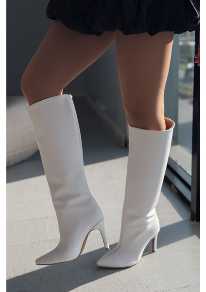Oslanna Beyaz Mat Deri Günlük Kadın Çizme fırsatları