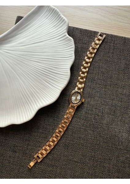 Retro Minimal Metal Kordon Vintage Kadın Kol Saati Minik