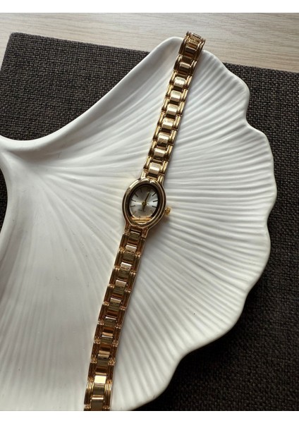 Retro Minimal Metal Kordon Vintage Kadın Kol Saati Minik