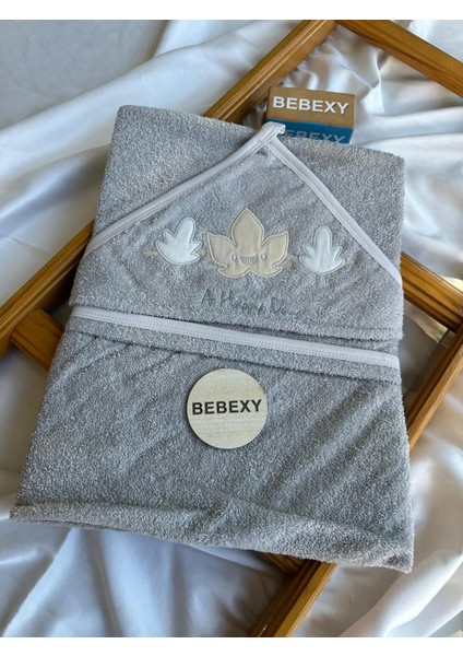 Yaprak Desenli Gri Havlu