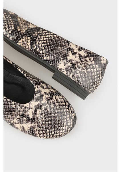 Bej Hayvan Desenli Deri Kadın Günlük Ayakkabı indirimleri