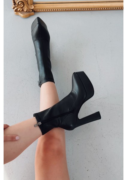 Inora Kadın Platform Topuklu Streç Bot Siyah Mat Deri fiyatları