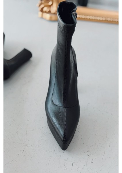 Inora Kadın Platform Topuklu Streç Bot Siyah Mat Deri indirimleri