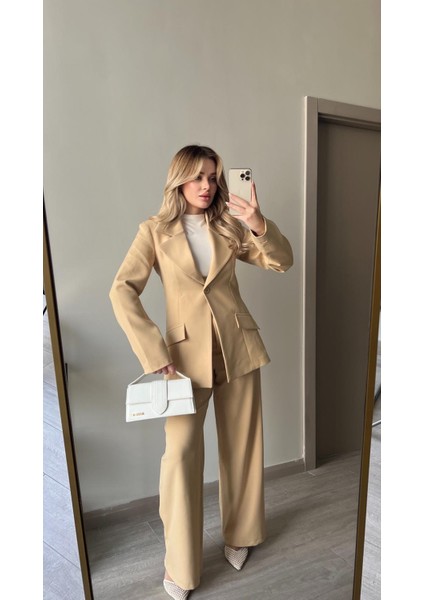 Beli Daralan Orta Boy Astarlı Vatkalı Tasarım Cep Detay Premium Blazer Ceket Yüksek Bel Palazzo Pantolon Ikili Şık Muadil Takım modelleri