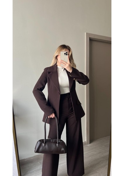 Beli Daralan Orta Boy Astarlı Vatkalı Tasarım Cep Detay Premium Blazer Ceket Yüksek Bel Palazzo Pantolon Ikili Şık Muadil Takım