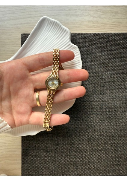 Retro Minimal Metal Kordon Vintage Kadın Kol Saati Minik