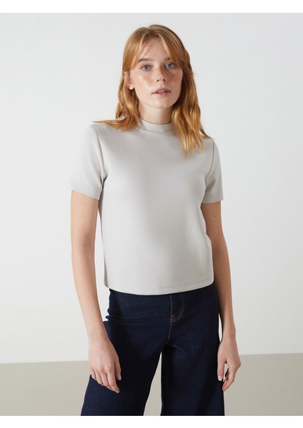 Yeni Sezon Dik Yaka Kadın Tişört