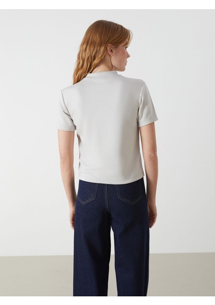 Yeni Sezon Dik Yaka Kadın Tişört fırsatları