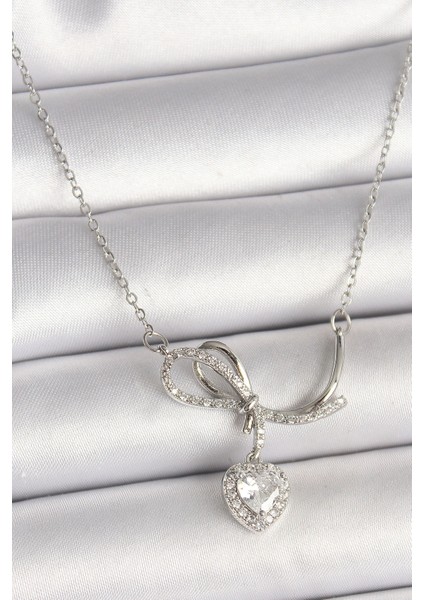 316L Çelik Gümüş Renk Zincir Zirkon Taşlı Düğüm Sallantı Kalp Figür Kadın Kolye