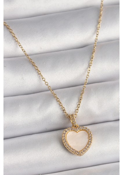 316L Çelik Gold Renk Zincir Zirkon Taşlı Beyaz Mineli Kalp Model Kadın Kolye