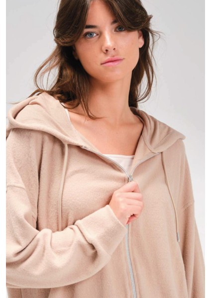 Kadın Uzun Kol Fermuarlı Kapüşonlu Yırtmaç Detaylı Paça Bej Eşofman Takımı C1T3N1 fiyatları