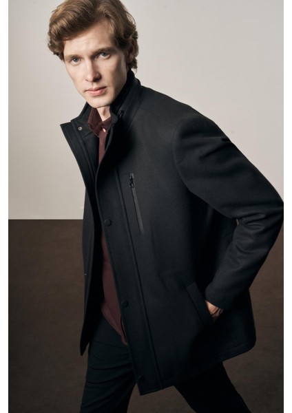 Siyah Dik Yaka Tam Astar Classic Slim Fit Esnek Kaşe Kaban 1008255150 modelleri