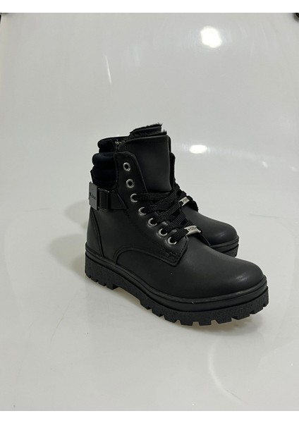 2159 Wickers Siyah Cilt Ortapedik Taban Çocuk Botu