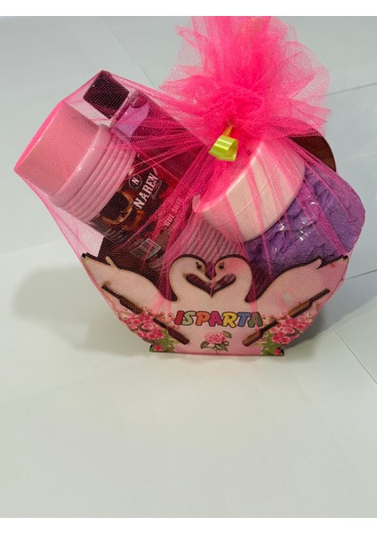 Ayşegül’den Ahşap 4 Parça Gül Sepeti