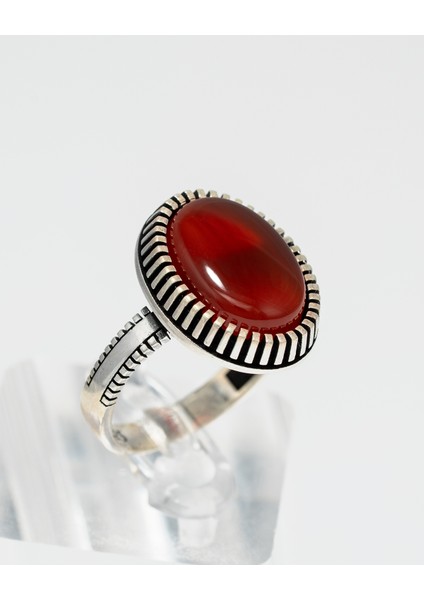 Kırmızı Akik Taşlı 925 Ayar Gümüş Erkek Yüzük – Dikkat Çeken Klasik Görünüm fiyatları