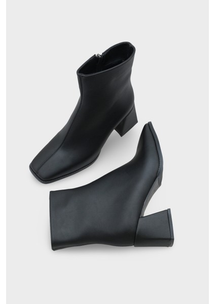 Celine Kadın Bot fırsatları