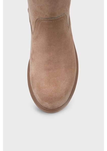 Emmye Kadın Bot modelleri