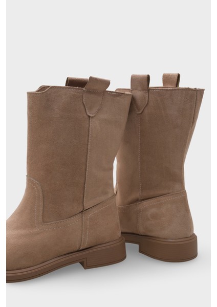 Emmye Kadın Bot fırsatları