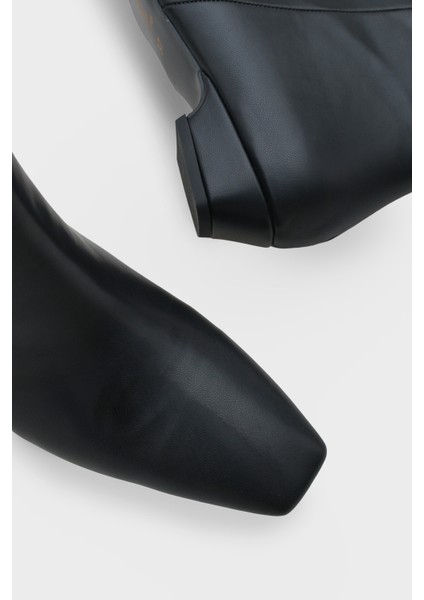 Evie Kısa Topuklu Yandan Fermuarlı Küt Burun Kadın Bot modelleri