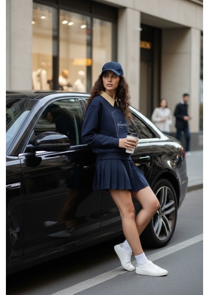 Lacivert Gömlek Yaka Şardonlu Baskılı Oversize Sweatshirt fiyatları