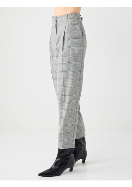 Grı Normal Bel Düz Kesim Desenli Dokuma Pantolon fırsatları