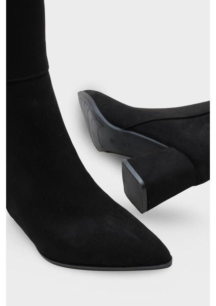 Betti Kadın Bot indirimleri