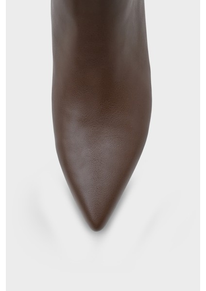 Essie Kadın Bot modelleri