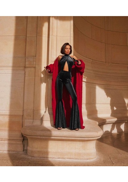 Kadın Siyah Sırt ve Ön Dekolteli Kadife Abiye Tulum