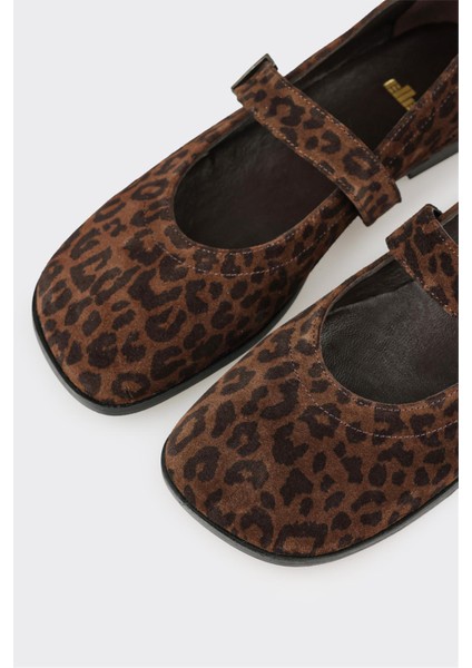 Kahve Hayvan Desenli Deri Kadın Günlük Ayakkabı indirimleri