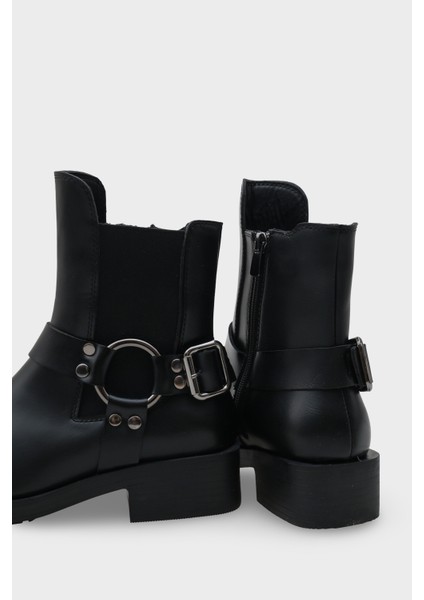 Lianne Metal Aksesuarlı Lastikli Motorcu Bot fırsatları