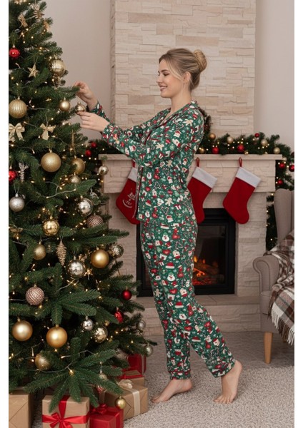 Kadın Noel Desenli Mevsimlik Pamuk Likra Göğüs Cepli Boydan Önden Düğmeli Uzun Kol Pijama Takımı modelleri