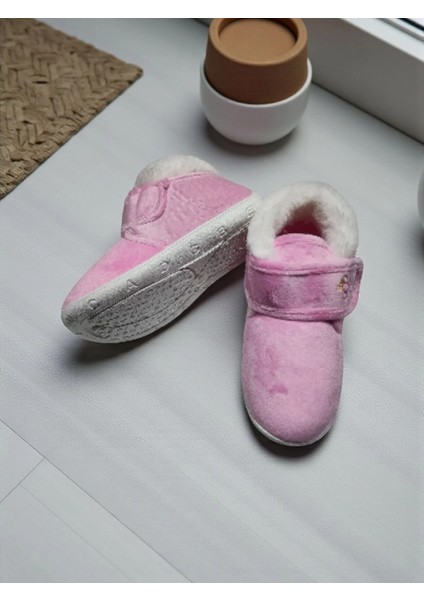 Çocuk Tam Ortopedik Cırtlı Kürklü Kreş Anaokulu Ev Panduf Bot modelleri